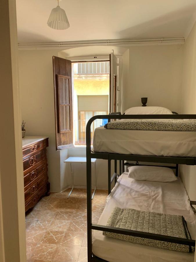 Notaria-Apartamento Y Estudio En Casco Antiguo, Al Lado De Playa, Rambla Y Monasterio, Con Acceso A Terraza Ajardinada Sant Feliu de Guíxols Dış mekan fotoğraf