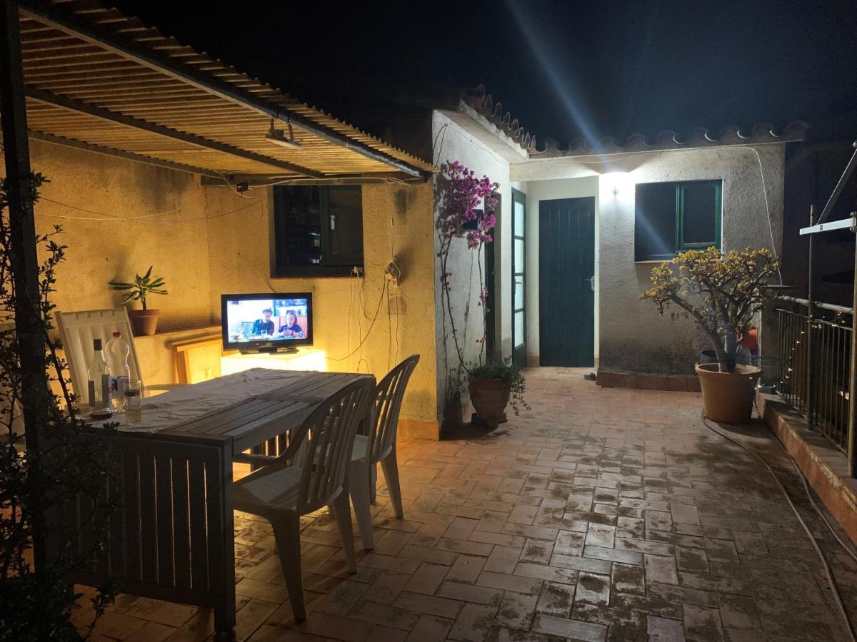 Notaria-Apartamento Y Estudio En Casco Antiguo, Al Lado De Playa, Rambla Y Monasterio, Con Acceso A Terraza Ajardinada Sant Feliu de Guíxols Dış mekan fotoğraf
