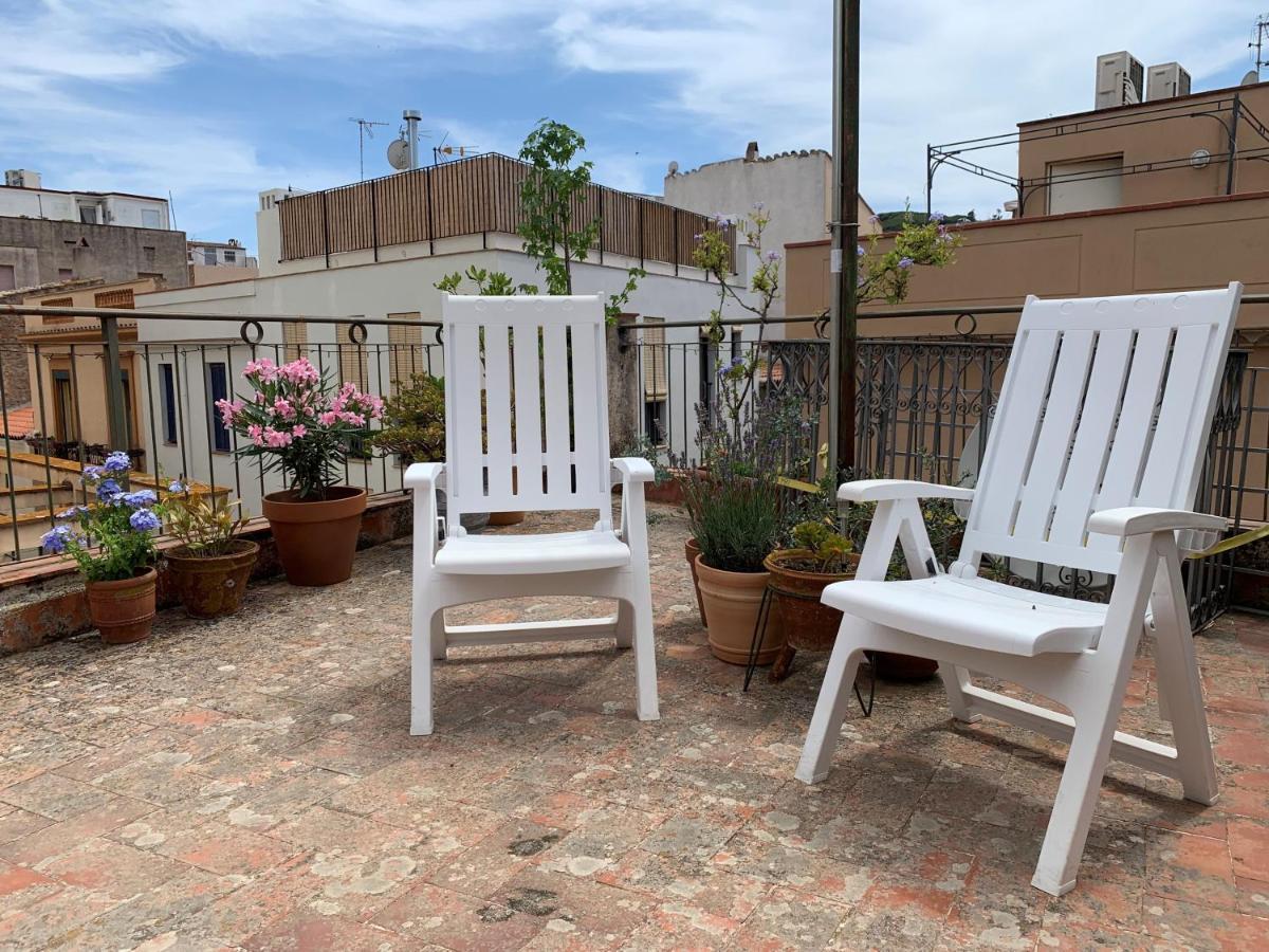 Notaria-Apartamento Y Estudio En Casco Antiguo, Al Lado De Playa, Rambla Y Monasterio, Con Acceso A Terraza Ajardinada Sant Feliu de Guíxols Dış mekan fotoğraf