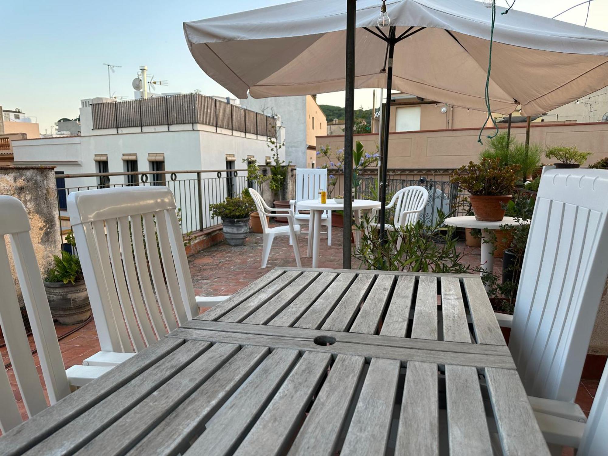 Notaria-Apartamento Y Estudio En Casco Antiguo, Al Lado De Playa, Rambla Y Monasterio, Con Acceso A Terraza Ajardinada Sant Feliu de Guíxols Dış mekan fotoğraf